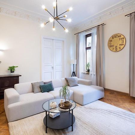 Old Riga Modern And Spacious 2 Bedroom Apartment Bagian luar foto