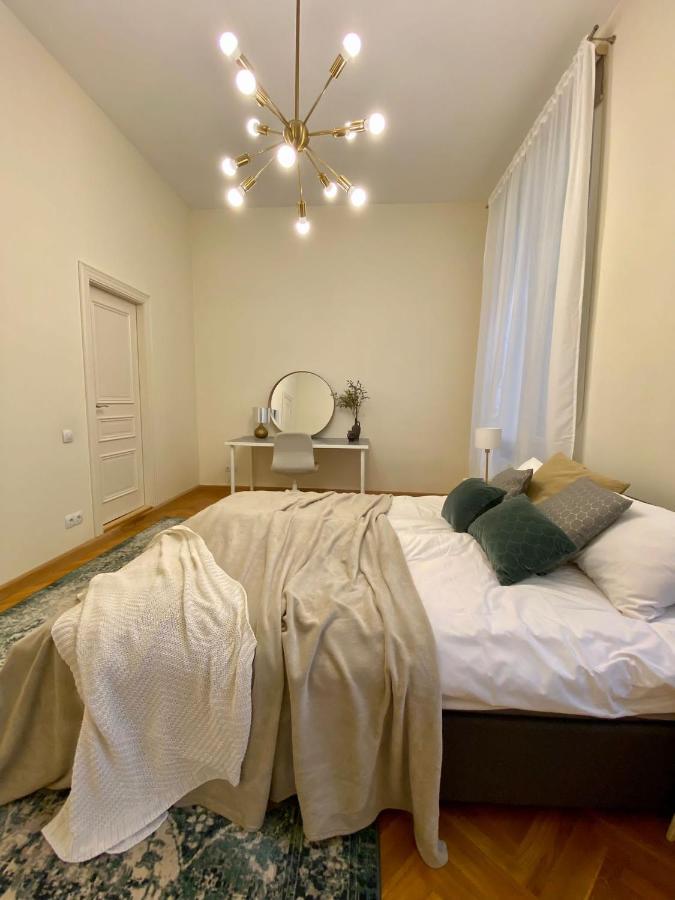 Old Riga Modern And Spacious 2 Bedroom Apartment Bagian luar foto
