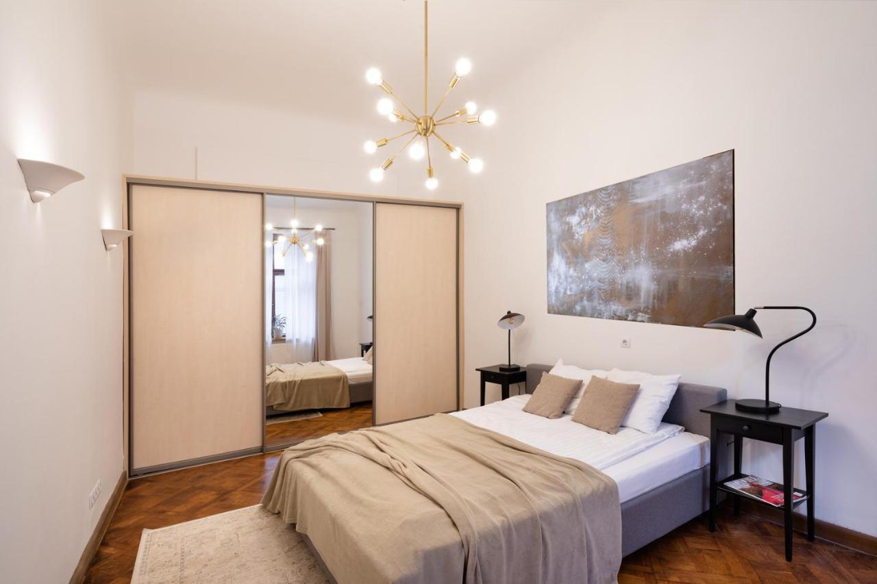 Old Riga Modern And Spacious 2 Bedroom Apartment Bagian luar foto