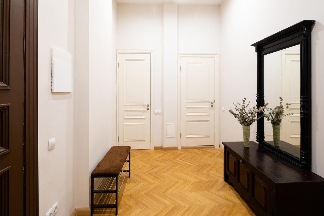 Old Riga Modern And Spacious 2 Bedroom Apartment Bagian luar foto
