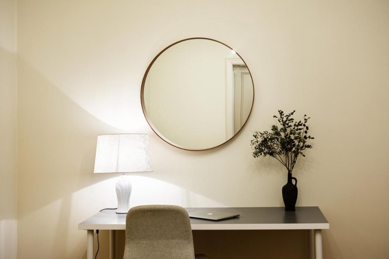 Old Riga Modern And Spacious 2 Bedroom Apartment Bagian luar foto